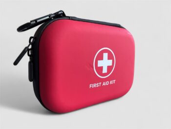 Rode EHBO-etui met rits en karabijnhaak – geschikt voor onderweg of in noodpakketten